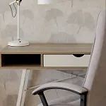 Summer Vibes Nusco Modern Apartment, Parking, Fast Wifi, Balcony *
