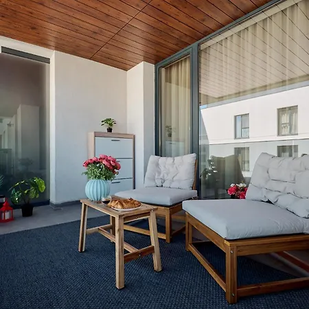 Summer Vibes Nusco Modern Apartment, Parking, Fast Wifi, Balcony