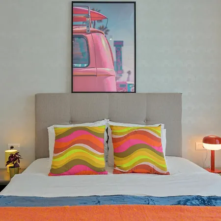 Summer Vibes Nusco Modern Apartment, Parking, Fast Wifi, Balcony * Bucarest