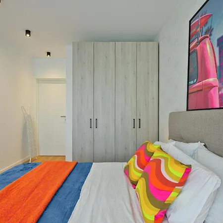 Appartamento Summer Vibes Nusco Modern Apartment, Parking, Fast Wifi, Balcony Bucarest