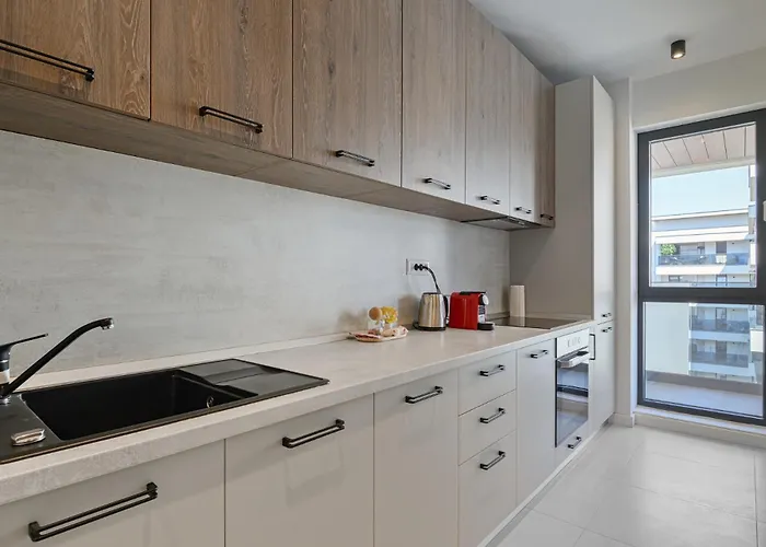 Summer Vibes Nusco Modern Apartment, Parking, Fast Wifi, Balcony *