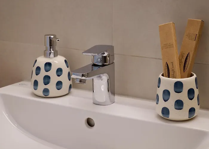 Summer Vibes Nusco Modern Apartment, Parking, Fast Wifi, Balcony Bucureşti