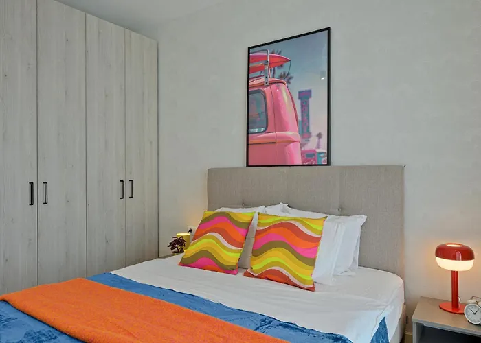 Summer Vibes Nusco Modern Apartment, Parking, Fast Wifi, Balcony *