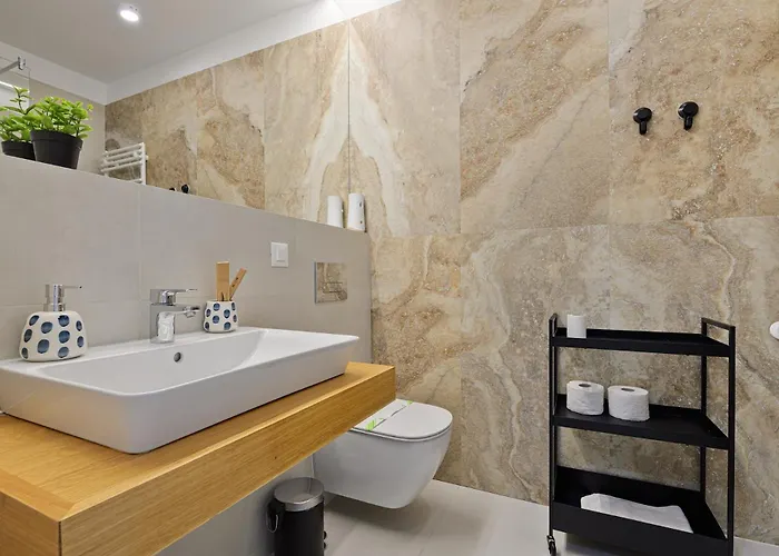 Summer Vibes Nusco Modern Apartment, Parking, Fast Wifi, Balcony Apartman Bukarest